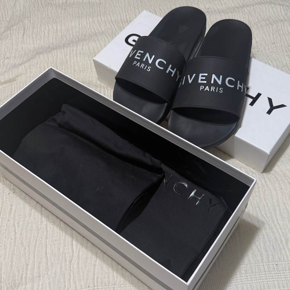 Givenchy Slides - Picture 3 of 4